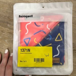 NWT raising well XL Dog birthday bandanas - festive